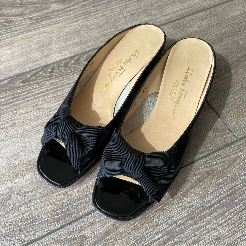 Vintage Salvatore Ferragamo Black Patent Leather Mule Slides